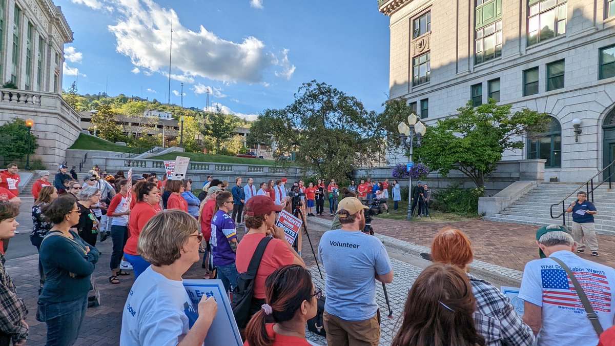 mayouduluth's tweet photo. Proud to stand with @mnnurses today for a rally in front of City Hall prior to their strike tomorrow. ✊

I'll be walking the lines with our nurses at Essentia and St. Luke's in Duluth tomorrow starting at 7am! Will I see you there? #solidarity #UnionStrong https://t.co/Si2GeWLRfF