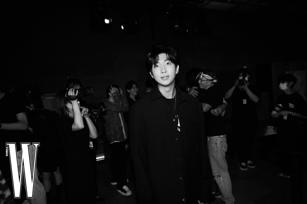 knj__12's tweet photo. Happy Birthday My Love💞
I always wish the best for you. Take care of your health and don't sick!!
Ilysm❤️
#HappyBirthdayNamjoon 
#NAMJOONDAY https://t.co/tnBxayqGi6
