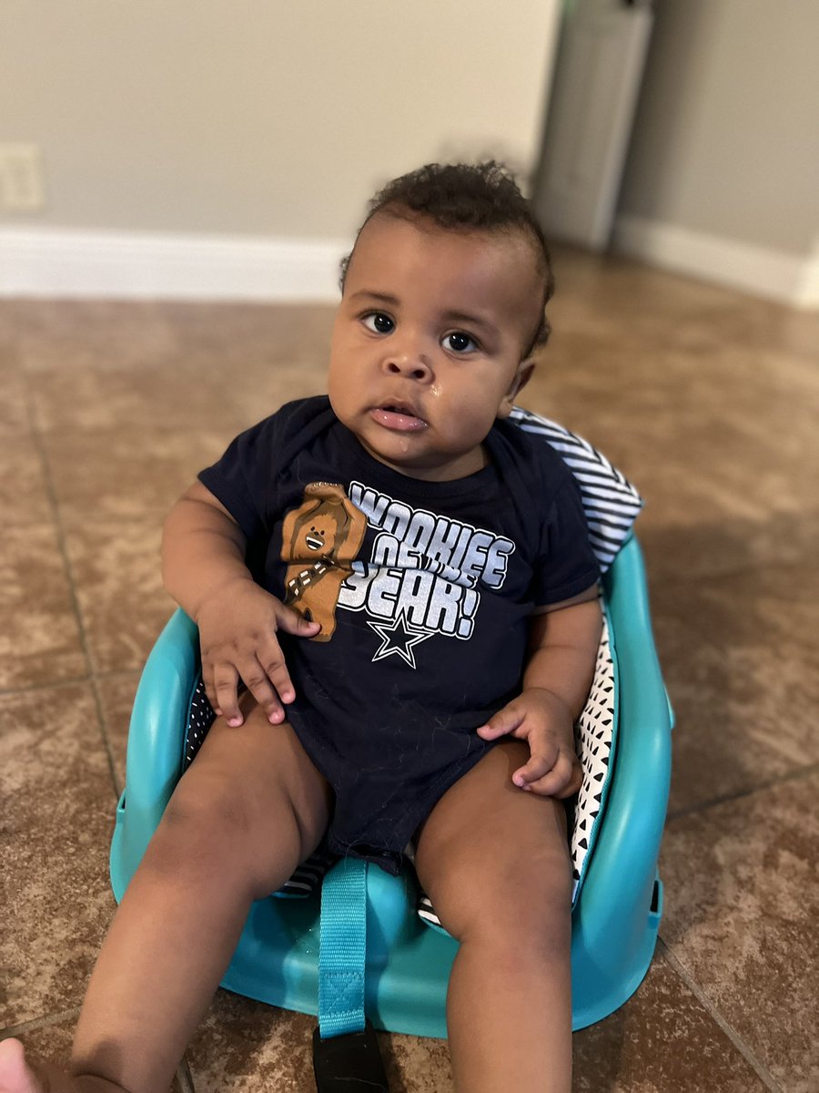 BenBulljive's tweet photo. Big Tank is ready for his first full season of some #OnlyInDallas foolery https://t.co/dle6Sd3nbC