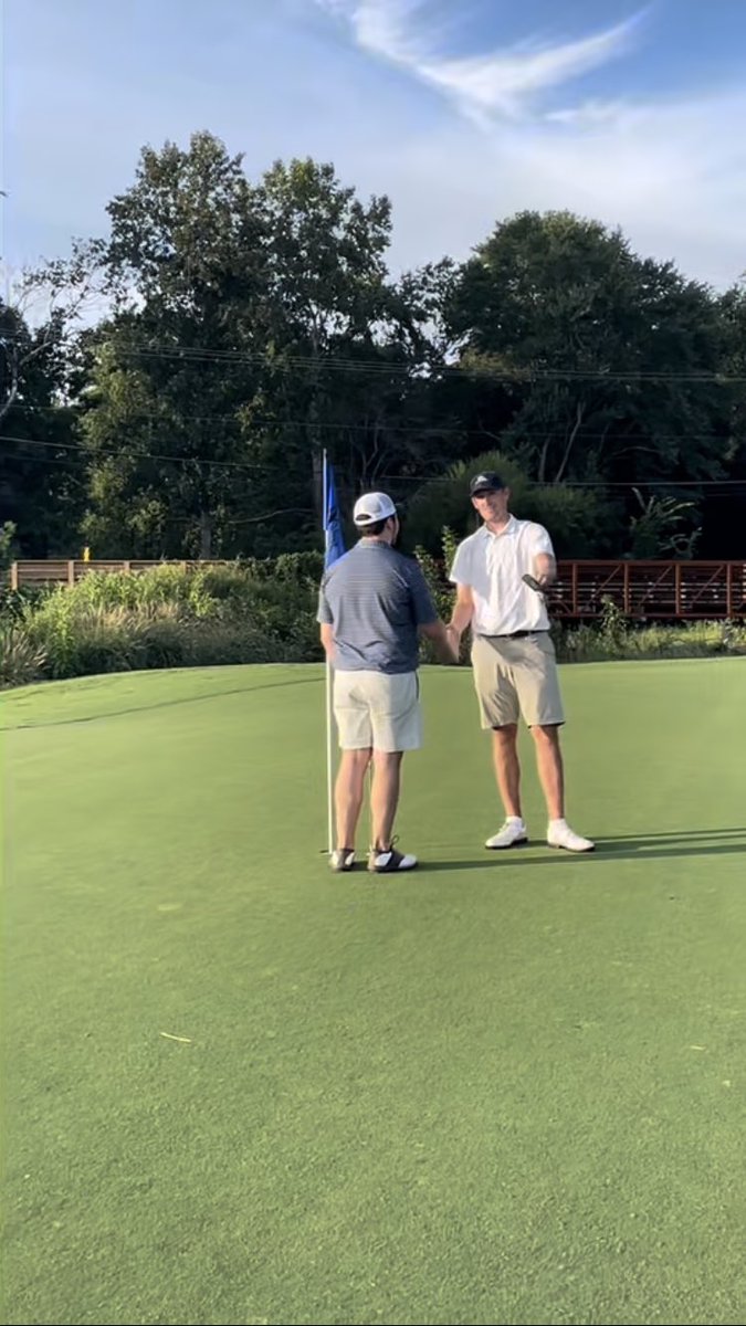 The inaugural Twilight Summer League x CLT final four went down tonight at Mooresville GC and it did not disappoint! ELECTRIC finish with the four seed coming out on top in a sudden death playoff hole. Well done fellas! Thanks to <a href="/JohnstonGray_/">Johnston Gray Designs</a> and <a href="/dpbays_art/">Dave Baysden</a> for title prizes.
