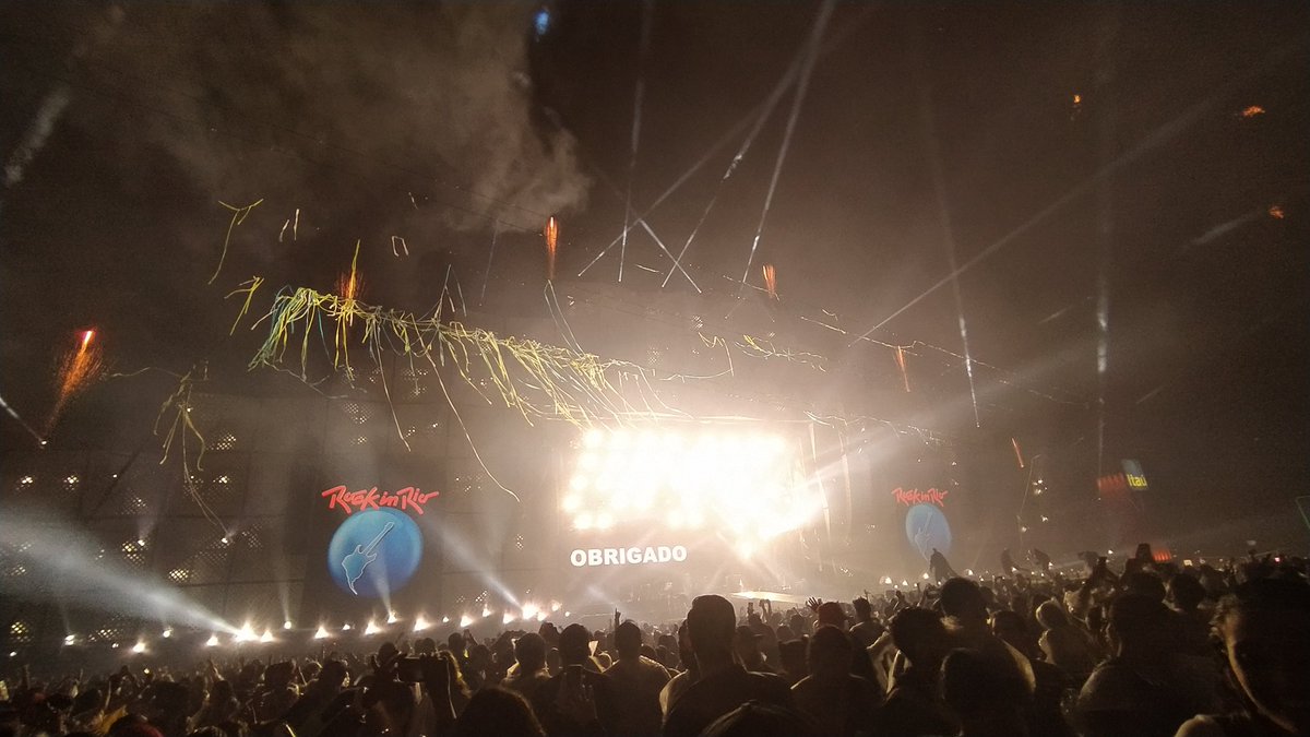 dilipa05's tweet photo. Fue increíblemente hermoso 😭🤩♥️
#RockInRio Muito prazer @coldplay https://t.co/DFAMd2DMcm