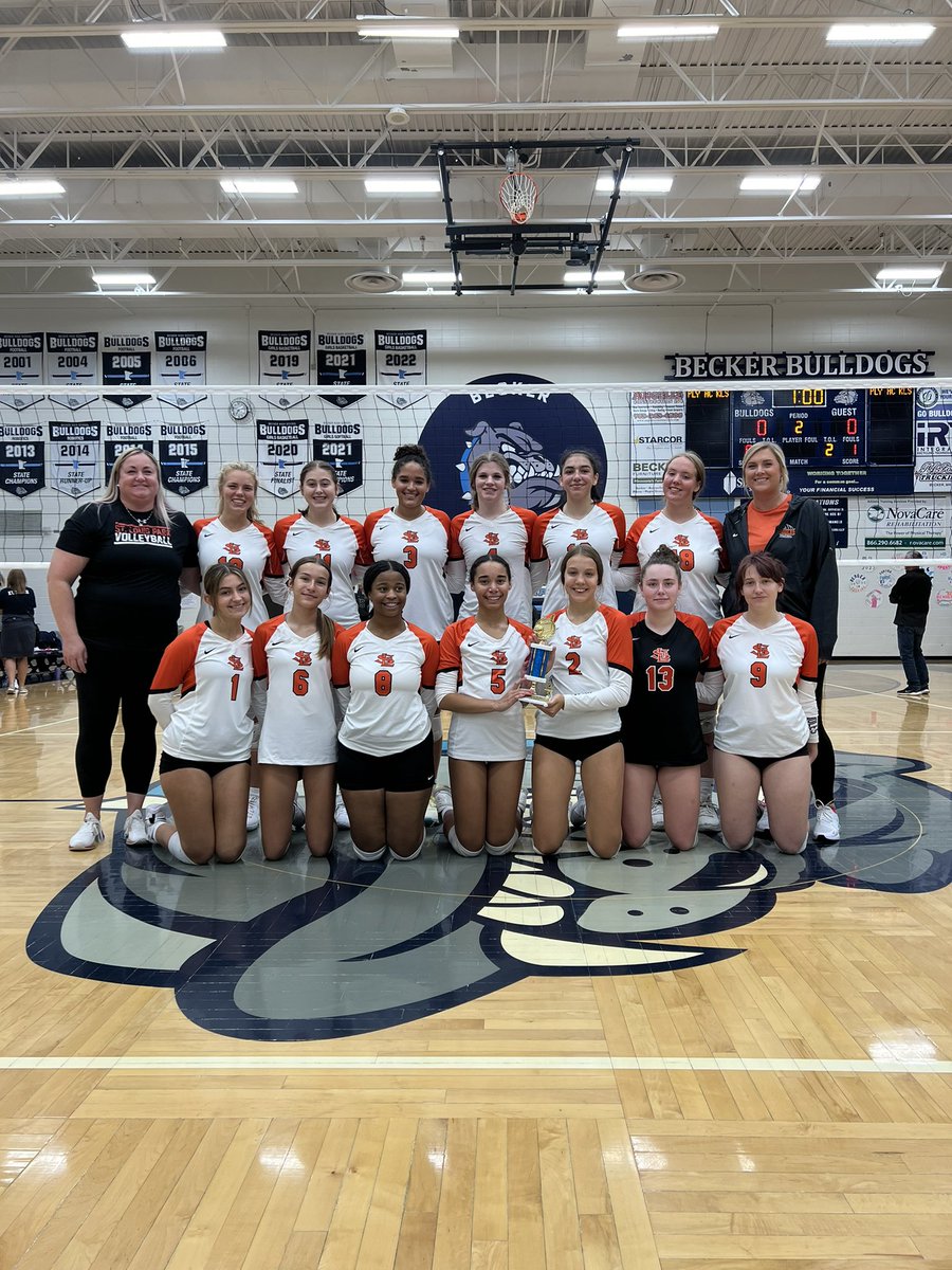 SLPVB's tweet photo. 2nd place at the Becker Tournament yesterday! 🌹🎉 7-2 https://t.co/EUGupSNtF8