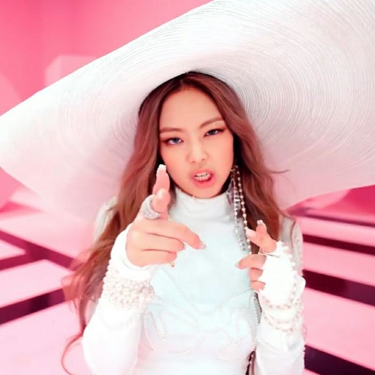 JENNIE ALLIANCE 🧛♀️ tweet media