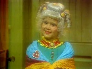 MaglioJen's tweet photo. Does it mean I'm old now if I want the outfit Punky Brewster was in when she dreamed of herself as an old lady?  Someone needs to knit me this shawl.

#PunkyBrewster
#PunkyPower https://t.co/JBL7IPgvfi