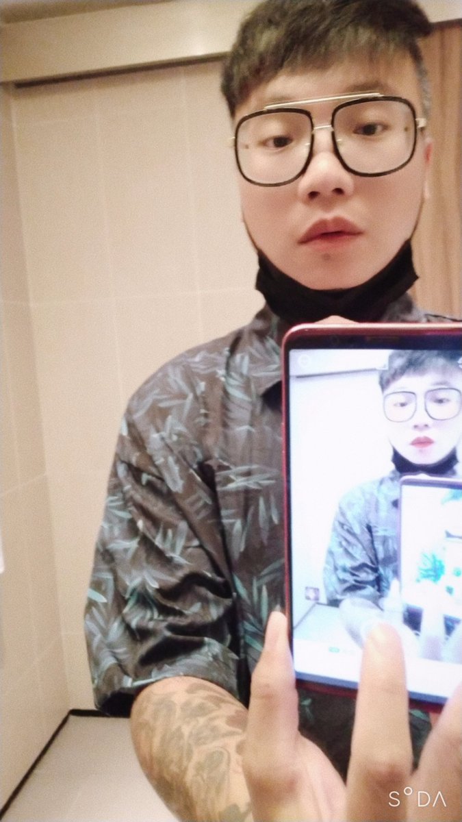 Boasu2's tweet image. 連假只剩打牌的功能