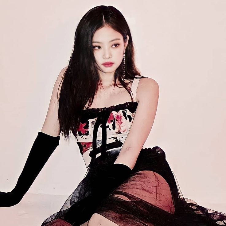 JENNIE ALLIANCE 🧛♀️ tweet media