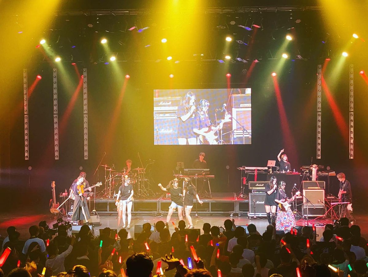 Lay0113's tweet photo. 今日でライブクルーから1年✨✨✨
#ライブクルー #Livecrew https://t.co/IzOVkgMioJ