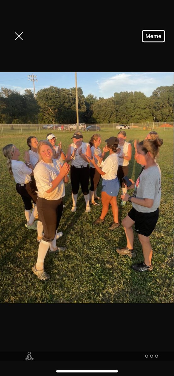 Kaydeneckman's tweet photo. Had a great camp today. Thank you so much @BSherSB for helping us get better with the mental part of the game i felt like i learned so much today @LadyDukesKania #FinishThe7th https://t.co/JWs7iZoY7s
