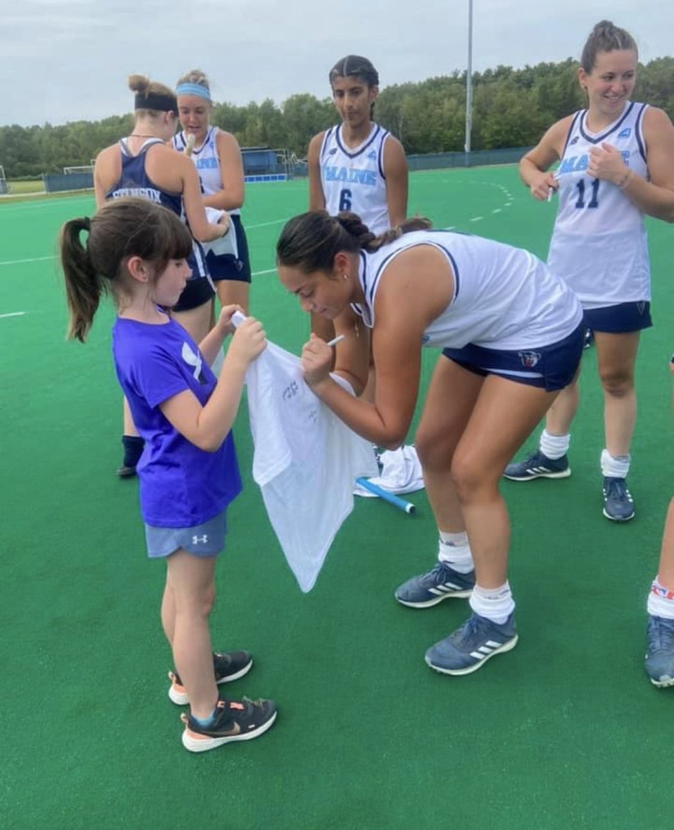 Congrats to our Liv Geniti and her team for going 2-0 at home this weekend! #alwaysproud ❤️💙🐻<a href="/MaineFH/">Maine Field Hockey</a>