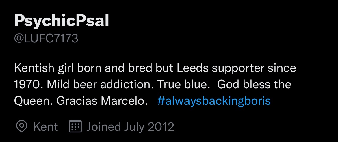 Snoopywhop's tweet photo. @LUFC7173 @JGerrings Supports Bobo the clown , the nonce royal family &amp; you have the neck to call others sad 🤣🤣🤣 https://t.co/MEGMFlwBlQ