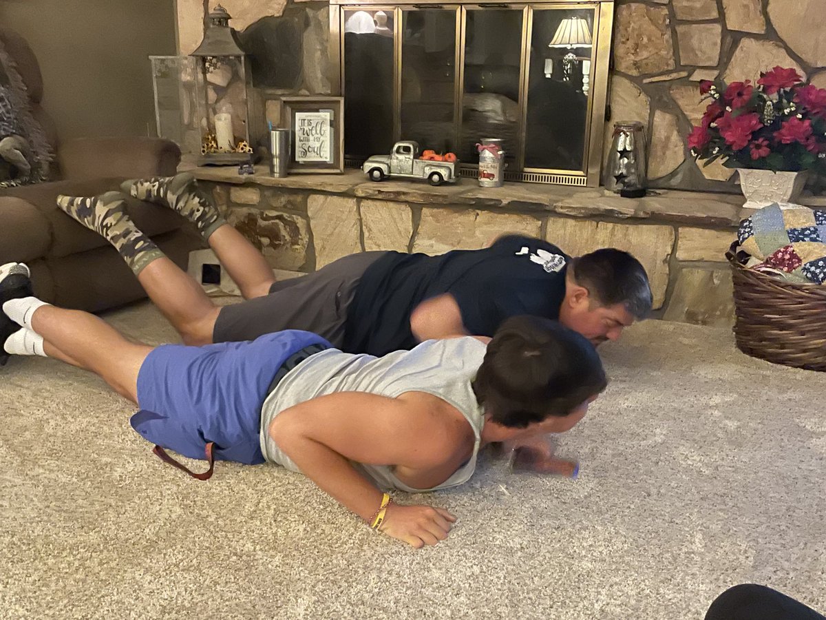 thmaybe1's tweet image. Forbush baseball never stops working! ⁦#personaltrainer ⁦@CoachJackMoss⁩ ⁦@JacobBoyles_13⁩