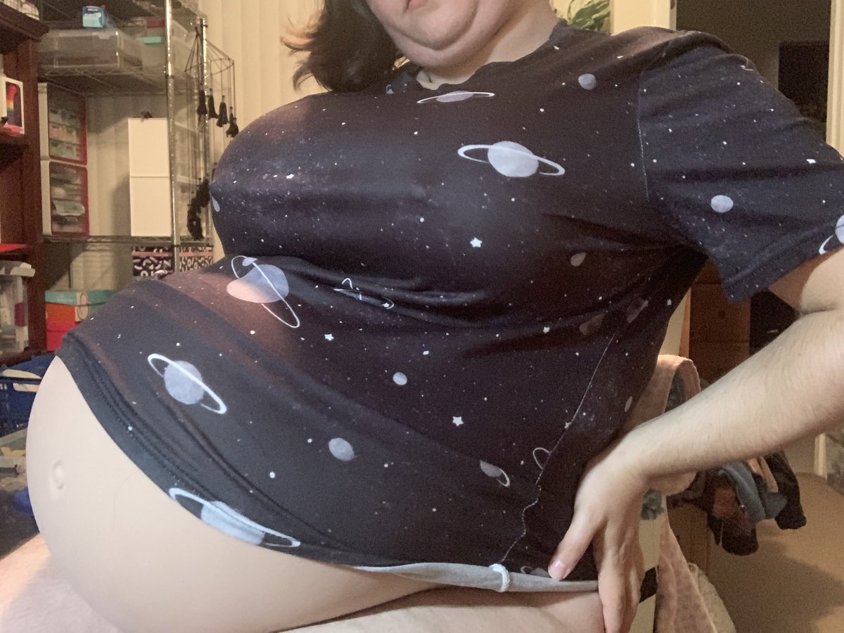 kinkykirin's tweet photo. And a few more with this shirt https://t.co/Y69mF60h8K