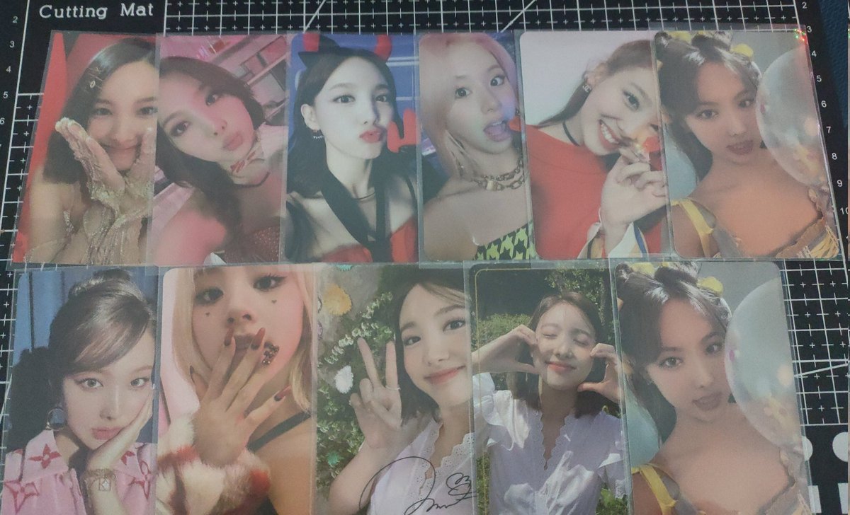 nayeonhauls's tweet photo. ic wts lfb twice ph

hii, may inch po ba if i sell this as set with other twice pcs po https://t.co/oekwmsB9bK