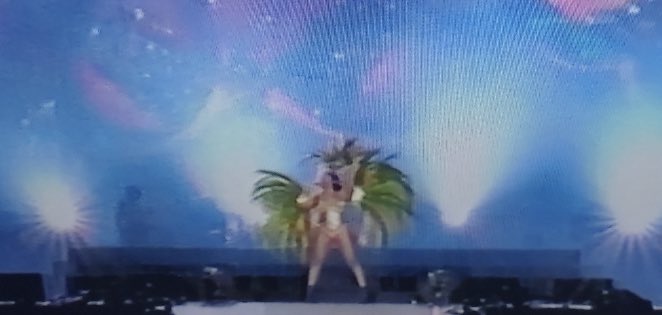 badiedits's tweet photo. A ROUPA DA MEGAN TÔ MORRENDO #RockinRio2022 https://t.co/rr1pWUzt76