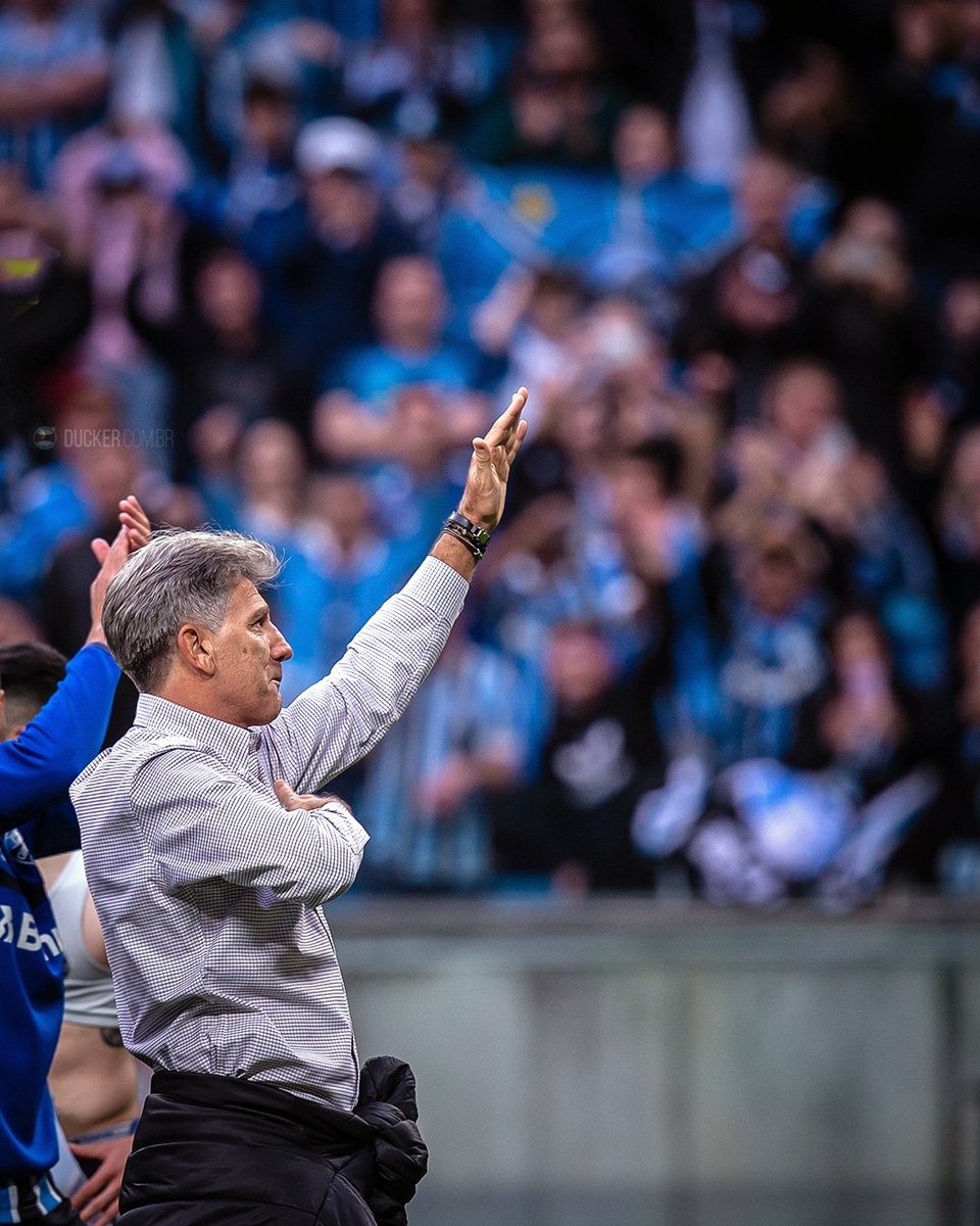 Ducker_Gremio's tweet photo. Primeiro jogo do retorno
🔵⚪⚫ https://t.co/XkbzFUgINe