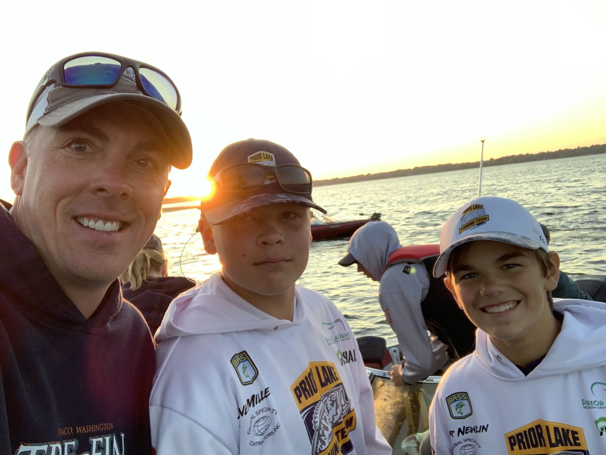 JMiller_41's tweet photo. Congrats to Zane Miller and Tyler Newlin for finishing their high school fishing career at the BASS state tournament this weekend.  Proud to be boat captain 2019-2022.  Loved every minute of it. 🎣💛💙 https://t.co/Ur4EDehUL0