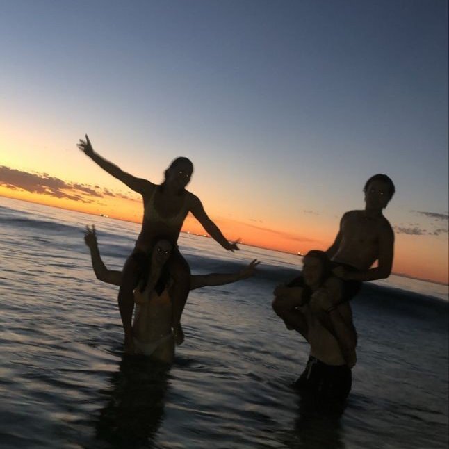 criadomatto's tweet photo. beach night 🌙 https://t.co/2Vh49N0bXM