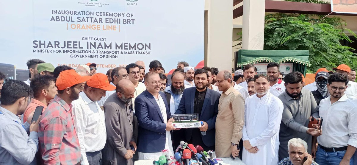 GreenLineKhi's tweet photo. Congratulations Karachi!
Another milestone has been achieved in the transport sector by Karachi. The operations of Orange Line BRTS have been successfully started from the 10th of September 2022.
#OrangeLineBRTKarachi #orangeline #GreenLineBus #karachidiaries #sidcl https://t.co/gE83AfDrSA