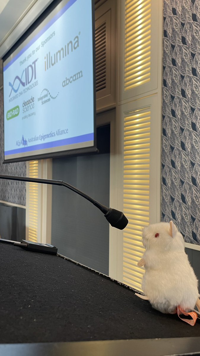 The @illumina mouse is getting prepped for their keynote at #AusEpi22!