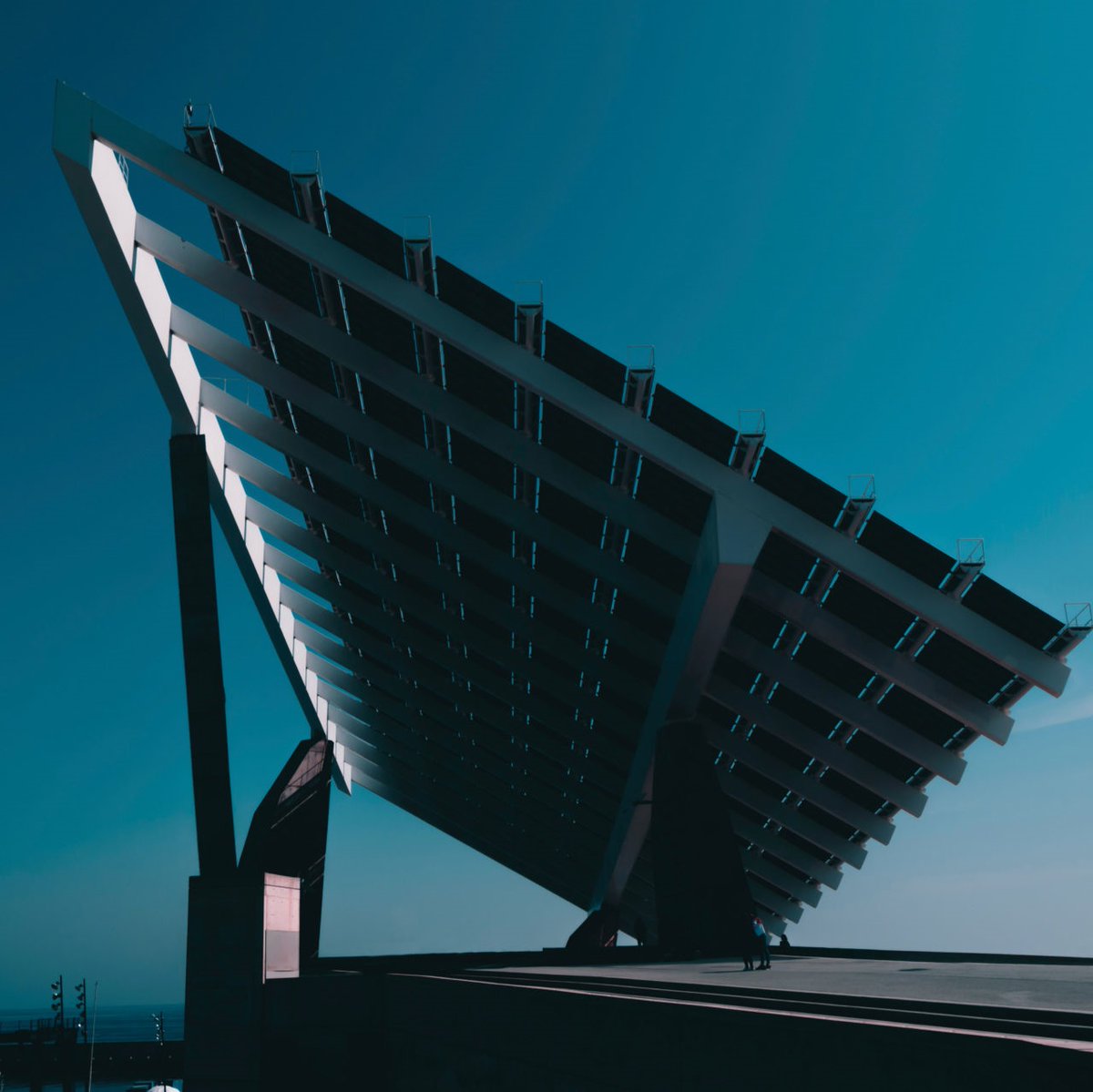 [#SAVETHEDATE 🗓️] Le @PoleS2E2  organise un #webinaire le 16 septembre pour présenter les actualités du marché du solaire #photovoltaïque en milieu urbain et rural. 🖥️
<a href="/ReservoirSun/">Reservoir Sun</a> #BeemEnergy #Enerfox <a href="/EDFofficiel/">EDF</a> <a href="/AmarencoFrance/">Amarenco France</a>
Infos et inscriptions 👉 atlansun.fr/actualites/eve…