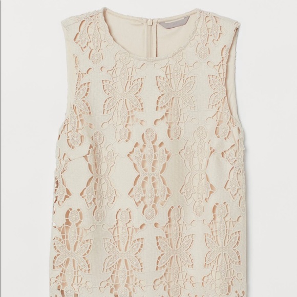 avery_coretta's tweet photo. So good I had to share! Check out all the items I'm loving on @Poshmarkapp #poshmark #fashion #style #shopmycloset #hm #nike #aerie: https://t.co/Hp4ZMBix6Q https://t.co/3IrgYFtFrm