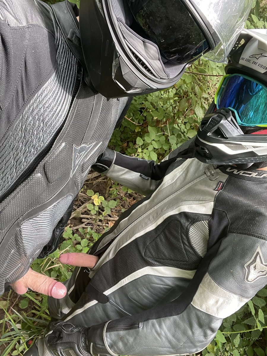 RuffDog_Ryder's tweet photo. When two bikers find a nice quite area during a ride…this is bound to happen. I wonder what happened next 🤤👀 https://t.co/HUUIHzJ0pn