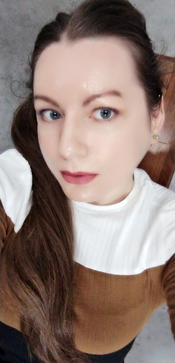 cousins0001's tweet photo. ;) hi from Snapchat love ya's model/actress Diana Cousins @cousinsdiana IG Instagram check out my Facebook and other accounts ;):)😘💜💙🎶🎼🎵😛😍🤫#model #modeling #actressmodel #petitemodel #selfcare #selfes #selflove https://t.co/zbXEsokBAf