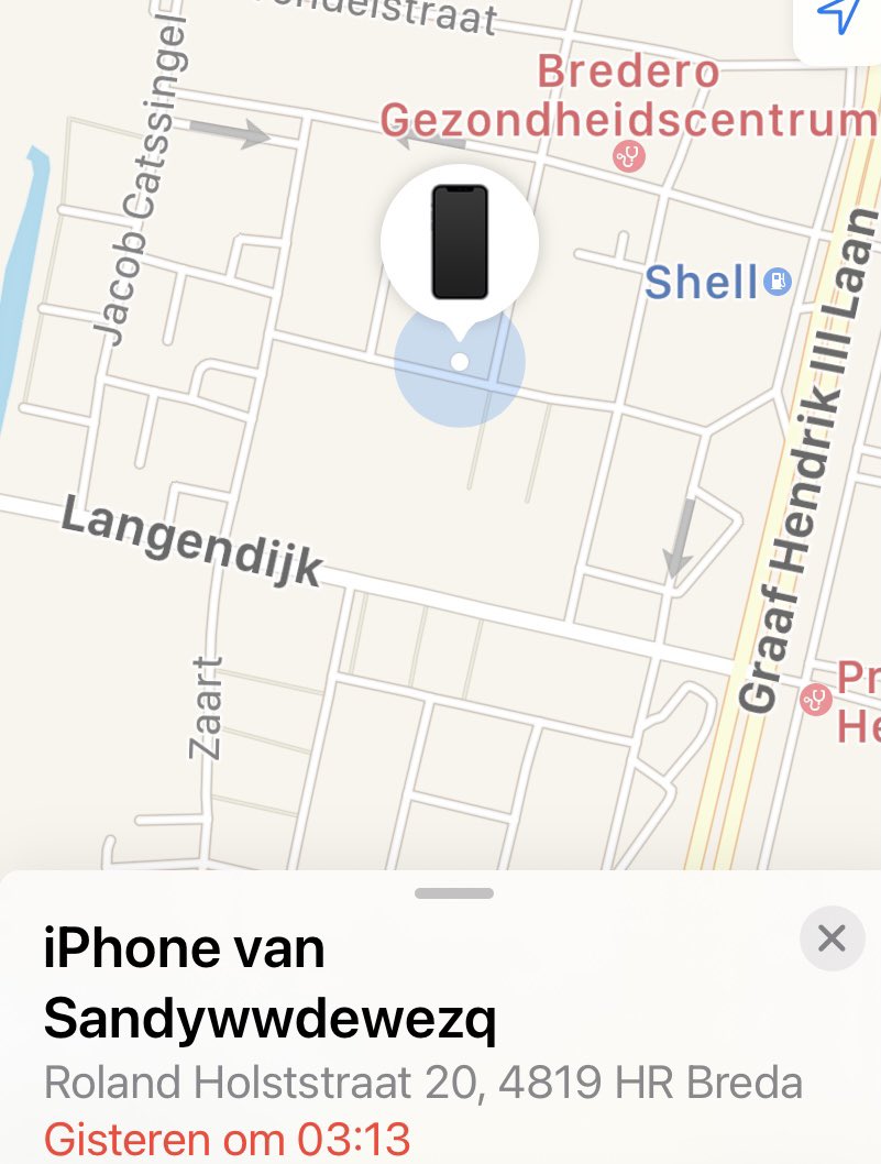 tvdwerf's tweet photo. @WrBoeimeer Iphone 12 zwart (met lichte schade links boven)mee genomen vanaf terras MoekeGinneken. rond 12 uur nacht 11 September .  De telefoon heeft dezelfde nacht op 03.13 verbinding gemaakt op Roland Holstraat 20 in Boeimeer, zoals aangegeven door Iphone zoeken. wie weet meer https://t.co/EhzPXCvejI