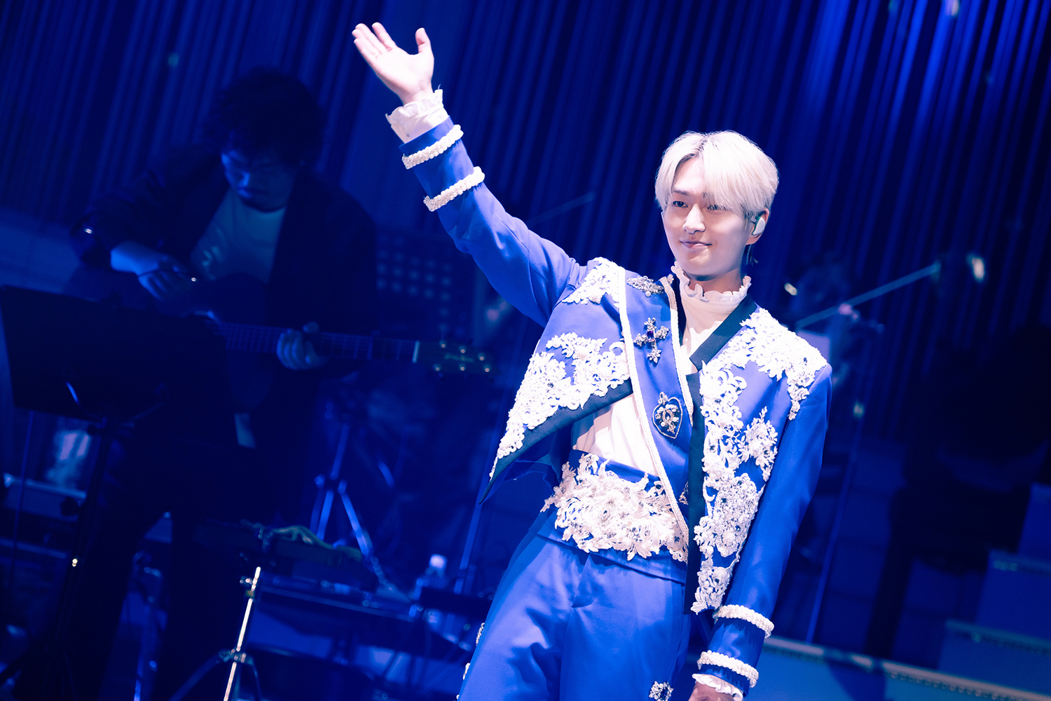 K-POP・アジア ONEW Japan 1st Concert Tour 2022 Blu-ray Amazon.co.jp: ONEW Japan 1st Concert Tour 2022 ～Life goes