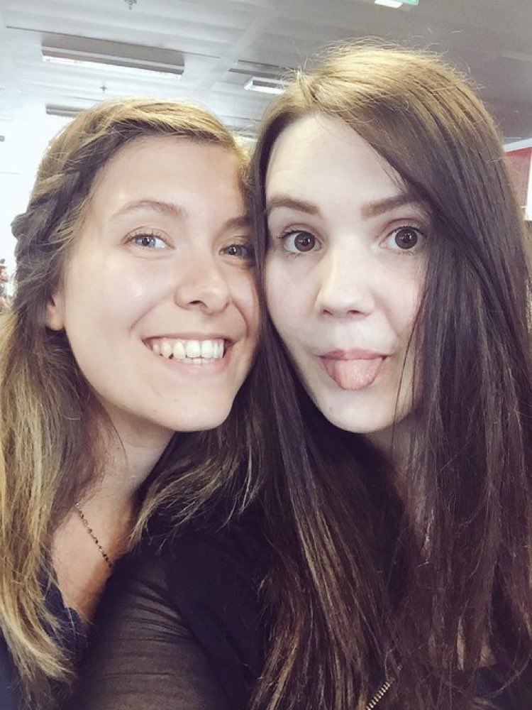 BecciPlays's tweet photo. Die Süßmaus @tyraphine hat heute Geburtstag 🎂
Wir haben gemeinsam 500+ Folgen Dead by Daylight aufgenommen, einen Song produziert und waren in lebensverändernden Situationen füreinander da. 🙏🏻💖
Ich wünsche dieser awesometastischen Frau nur das BESTE 🎂🎊🎉
#KACCI https://t.co/N92SKMQwGd