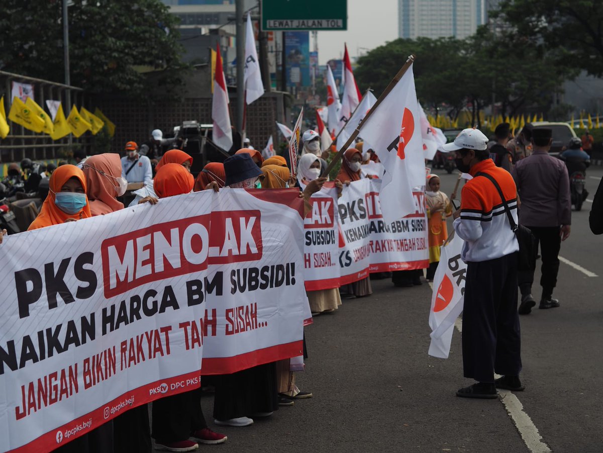 DPP PKS tweet media
