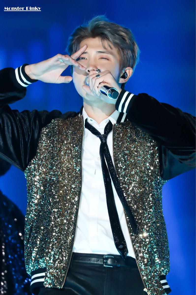 monsterpinky_'s tweet photo. 🎉𝐇𝐀𝐏𝐏𝐘 𝐁𝐈𝐓𝐇𝐃𝐀𝐘🎉

오빠 사랑해요♡♡

 #HappyBirthdayNamjoon #NAMJOONDAY https://t.co/yzAzo6tE0i