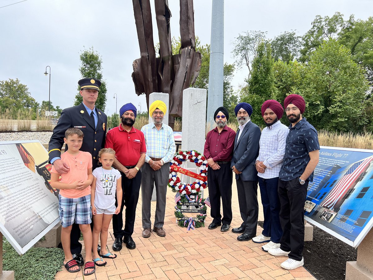 yespunjab's tweet photo. Dayton Sikhs participate in memorial service of Sept 11 attacks on America  https://t.co/5NgcTz8vrd

#Dayton #Sikhs #MemorialService #911Attack #NewYorkTerrorAttack #WorldTradeCenter #WorldTradeCenterAttack #US https://t.co/czZZJwjZy1