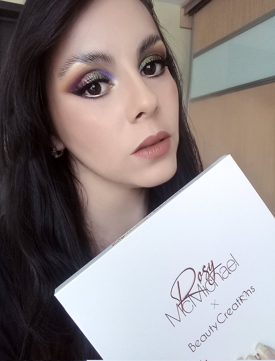 Ana_Luisa0508's tweet photo. 🌠The everyday palette🌠 de @RosyMcMichael 
Me encantó este look que hice, que preciosa paleta tan elegante y glam,preciosa elección de colores 💕 
#diciembre #Diego #transición #nick #seahorse #friend #Tamaulipas #makeup #shadowpalette #maquillaje https://t.co/KOmXdLQOMu