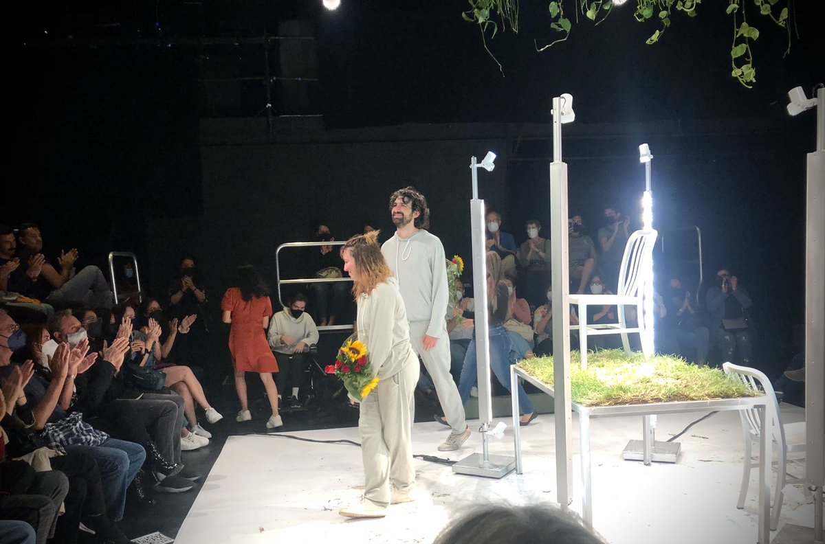 cha_coteo's tweet photo. Gran cierre de temporada de @PulmonesMX con la extraordinaria @ReginaBlandon y @xaviergarciamx lleno total y al final develación de placa y brindis! 👏��👏🏻👏🏻🎉🎉 https://t.co/V5wTc7UIPc