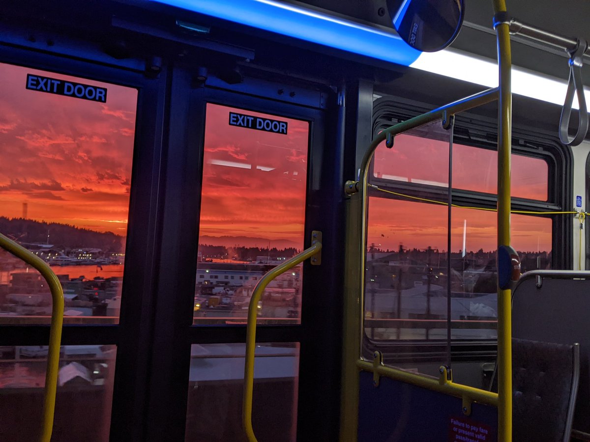double_whammied's tweet photo. Current view. #Seattle #ballardbridge @KingCountyMetro https://t.co/yGXLxLLRhp