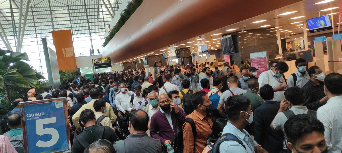 amitalex's tweet photo. @BLRAirport replicating #BLR traffic! #ridiculous #totalfail 
Who ever is doing crowd management needs to get fired. https://t.co/vg2c2iQ4Qp