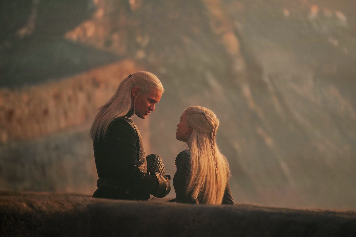 balerion_soiaf's tweet photo. Rhaenyra 2
Daemon 0
Keep them coming, we love to see a man on his knees
#HouseOfTheDragon https://t.co/5hUGazdBkj