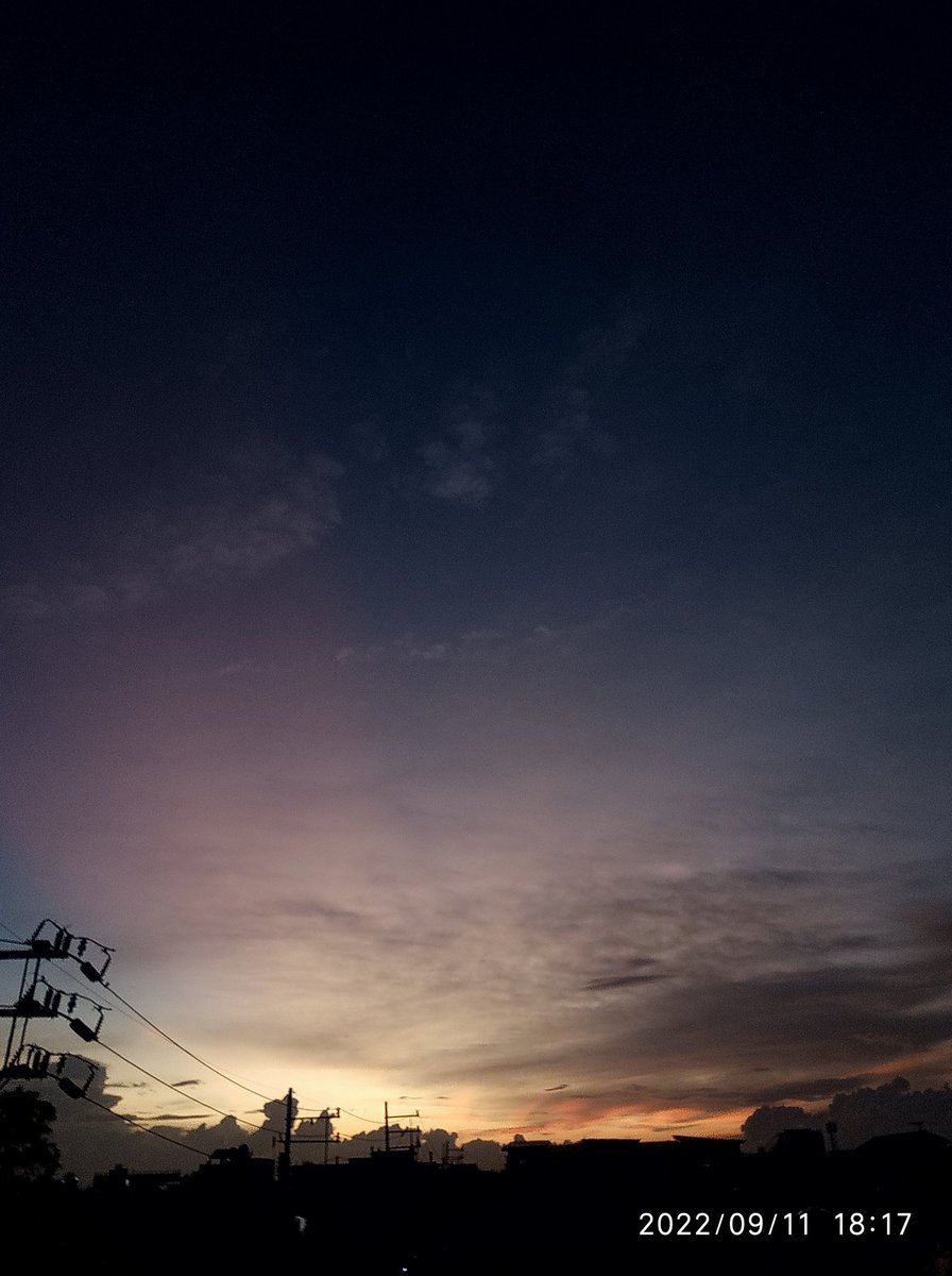 It_is_SKAii's tweet image. That's the reason why i always wanted to be alone.
#NoFilt
#mobilephotography #sunsetphotography