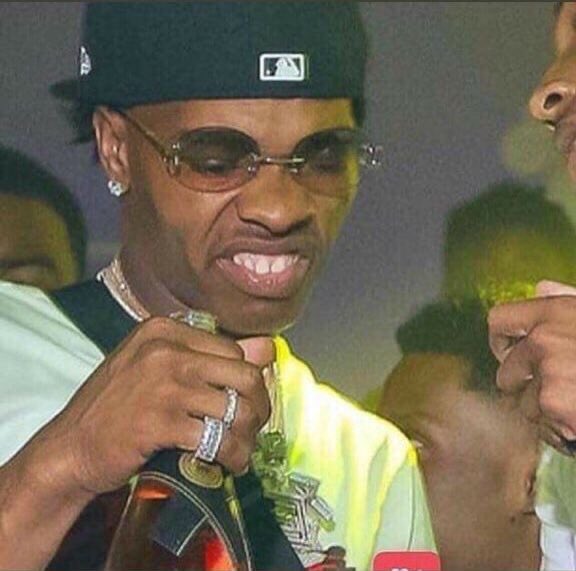 ¯\_(ツ)_/¯ tweet media