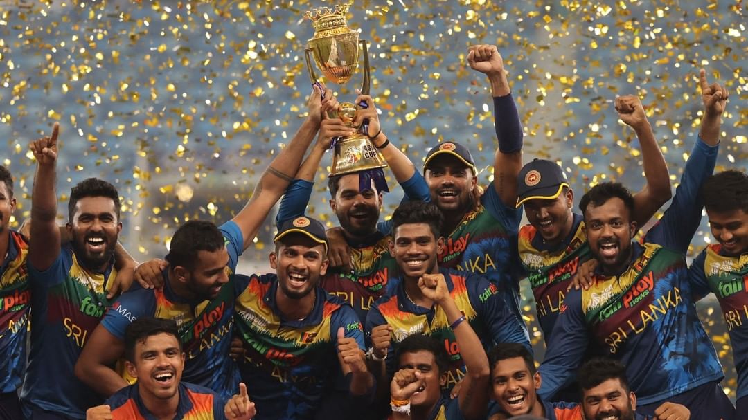 Mukesh__Chouhan's tweet photo. Brilliant performance through the tournament be #Srilanka . Deserving team champion team 👑.well played #Bhanuka #hasaranga #Rizwan #PAKvsSL https://t.co/ZECQaZ0z2t