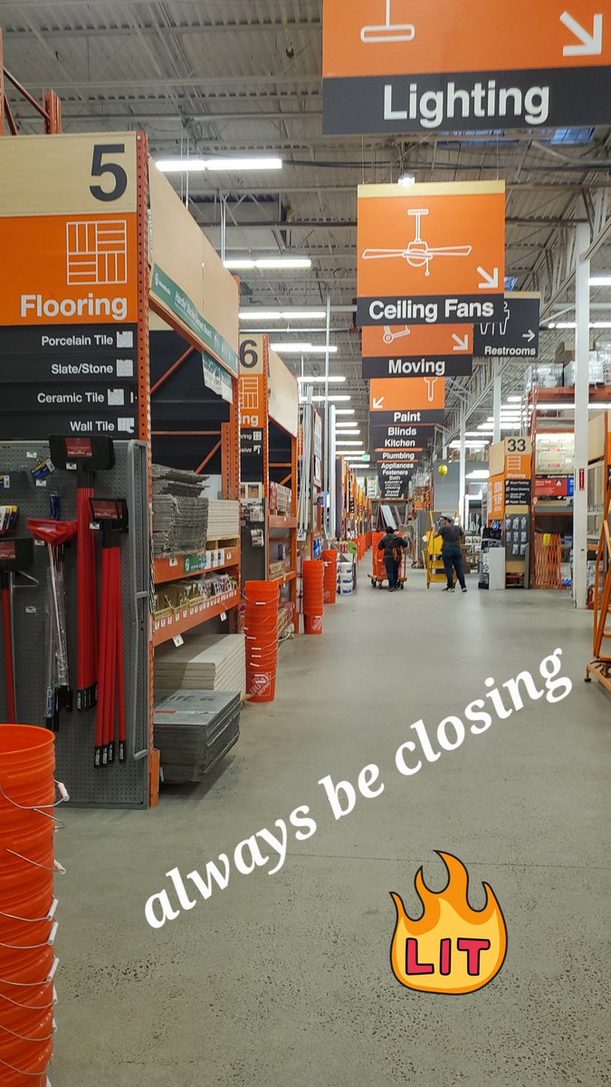 Oksana Assistant Store Manager tweet media