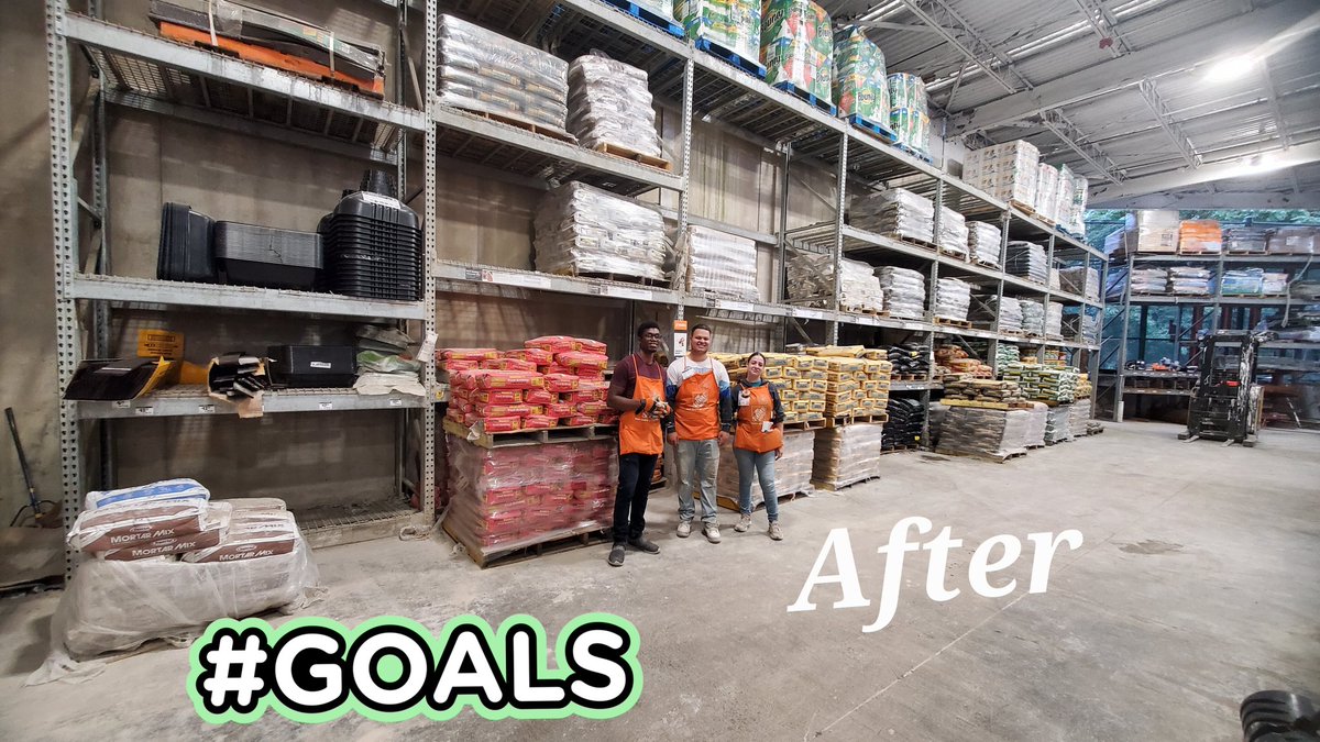 Oksana Assistant Store Manager tweet media