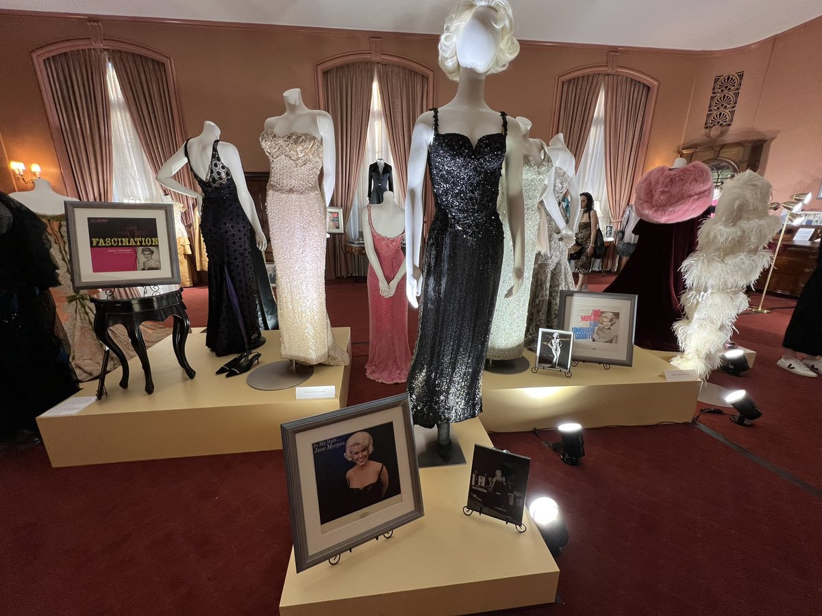 📸 by <a href="/DanielplsLauren/">Daniel Quintanilla</a> It’s #janemorgan #inmystyle now <a href="/3WestClub/">3WestClub</a> <a href="/lapressepr/">LA PRESSE PR</a> #3westclub #lapressepr <a href="/rockcenternyc/">Rockefeller Center</a> #rockefellercenter danielpluslauren.com/2022/09/11/jan…