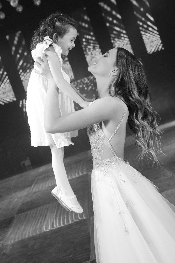 Una de las fotos que más amo de la fiesta de XV de mi sobrina Fran 🎉💃🥳