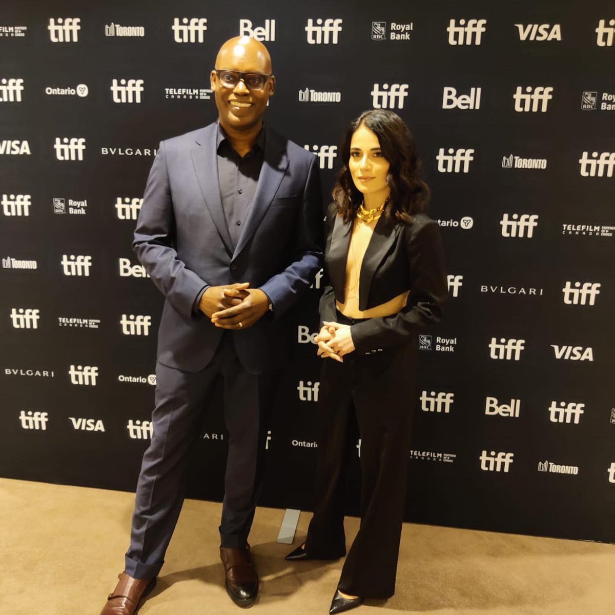 jiostudios's tweet photo. Winning hearts! So thrilled &amp; proud of the tremendous love our coming-of-age sibling drama #KaccheyLimbu received at its World Premiere at the 47th Toronto International Film Festival @TIFF_NET. Our stars @radhikamadan01 @rajatbarmecha &amp; introducing @ayushmehra007 https://t.co/IkjFHVBRE5