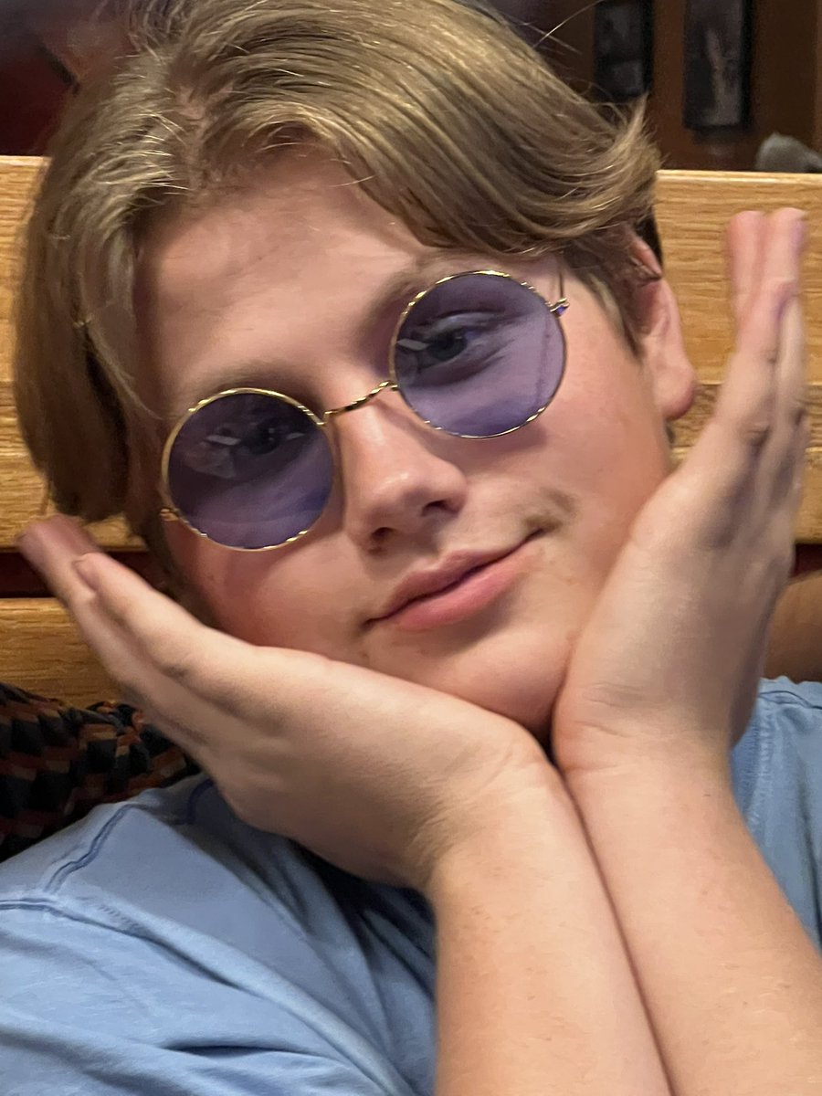 Red Robin with the ‘homies’ as the kids like to say !!! ha ha ha too bad we missed you tonight <a href="/braedonerv/">Braedon</a> 😅 maybe next time you’ll come out with us !!