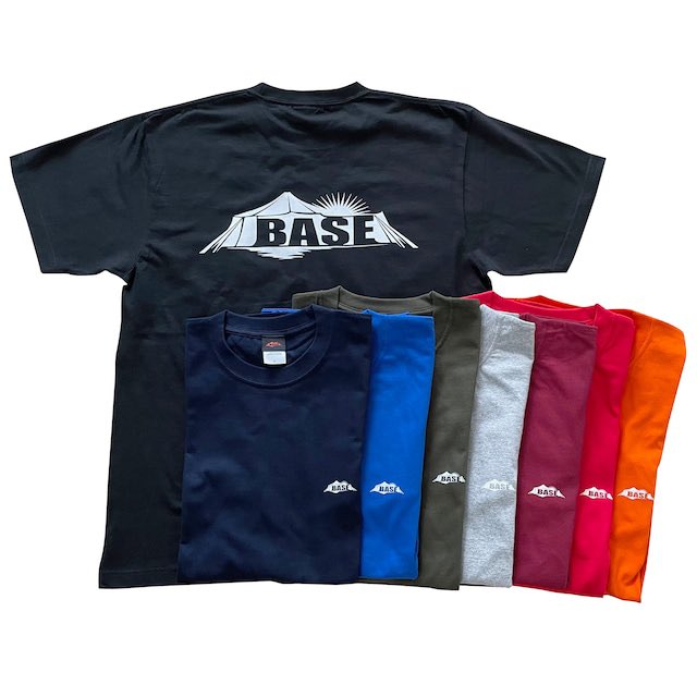 BASE43460594's tweet photo. BASE LOGO BASIC TEE！

BASEの定番モデルが待望の再発！ フロントに小さく、バックには大きく人気のキャンプ・ロゴをプリントしたベーシックなTEE！

https://t.co/1euH0aJxW7 https://t.co/nU3AHFJwbY