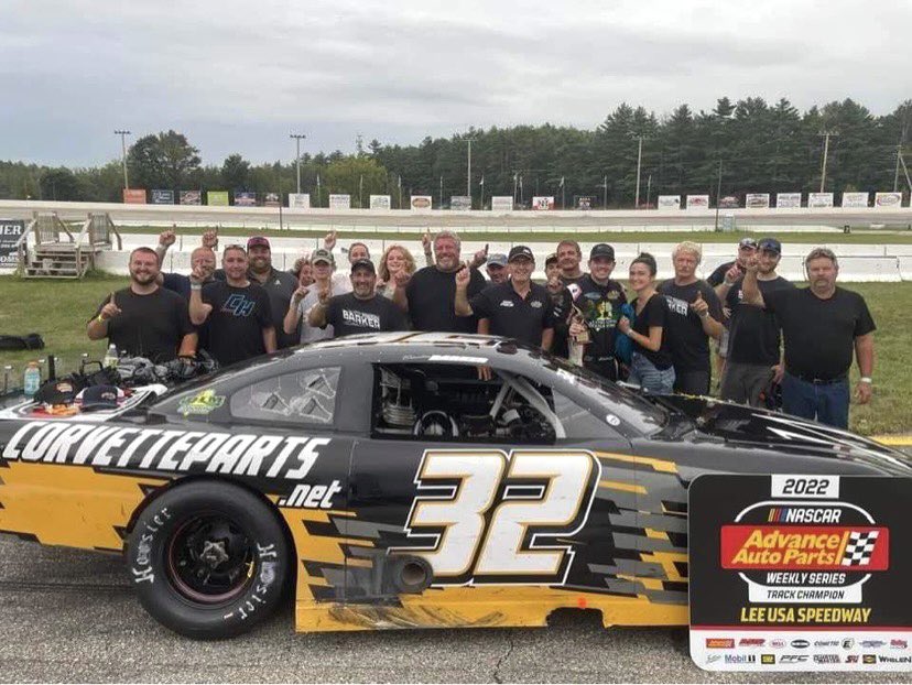 KeenParts's tweet photo. Congratulations to Brandon Barker (@barkerracing4) @ArchieSt (@GoFasRacing32) on winning the 2022 “Pro Stock” Track Championship @LeeSpeedway.
#NAAWS | @AdvanceAuto | #MyTrackMyRoots | #KeenParts https://t.co/IB5u72xRqE
