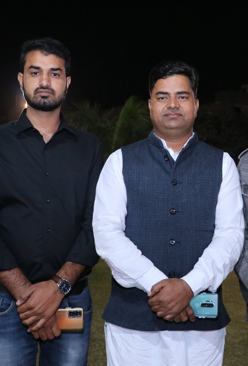 prahladonly1's tweet photo. समाजसेवी आदरणीय बड़े भाई नेनुराम जी लेगा(पूर्व जिला परिषद सदस्य) को जन्मदिन की हार्दिक बधाई और शुभकामनाएं 
हम आपके उत्तम स्वास्थ्य और दीर्घायु की कामना करते हैं।
 Happy Birthday bhai saab
@NenuLega https://t.co/s8PlyxzFSH